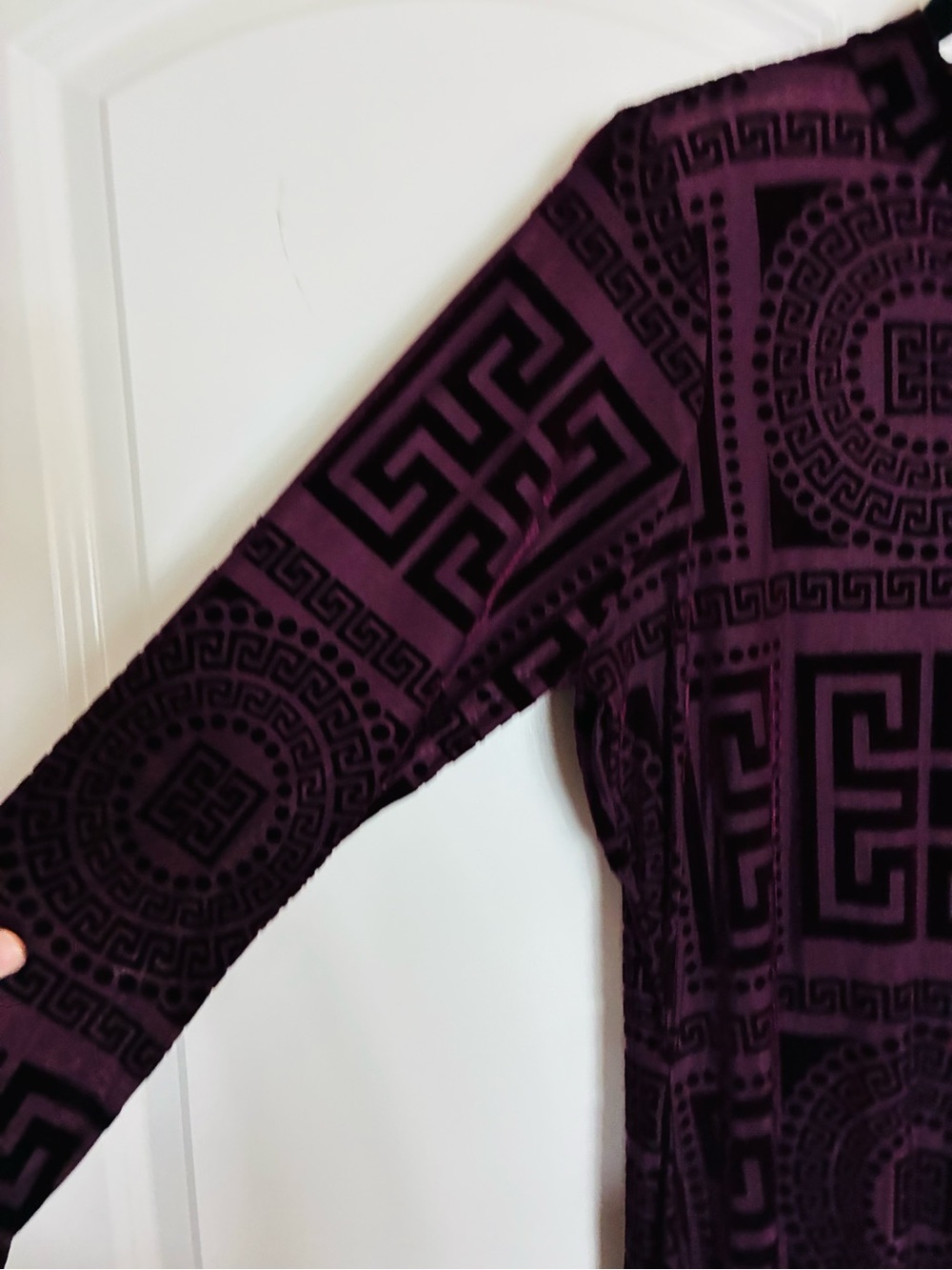 Gothic Women's Long Sleeve Deep Plum Dress with Velvet and Sheet material 3X - Picture 8 of 12